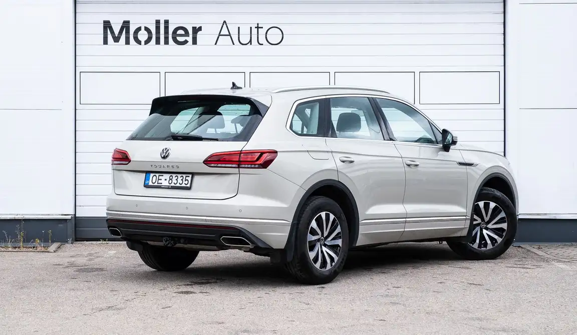VOLKSWAGEN TOUAREG