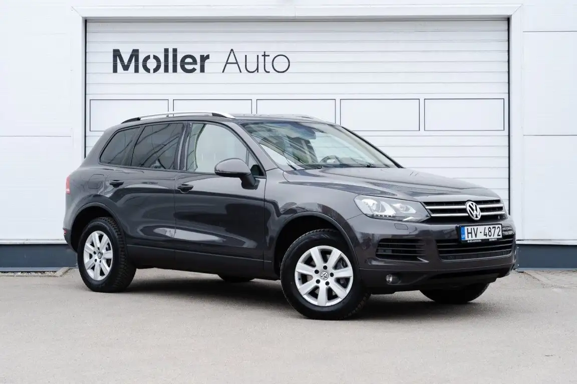 VOLKSWAGEN TOUAREG