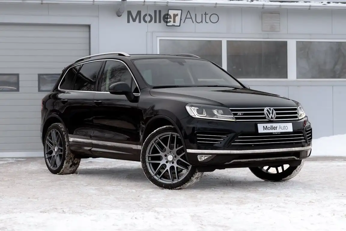 VOLKSWAGEN TOUAREG