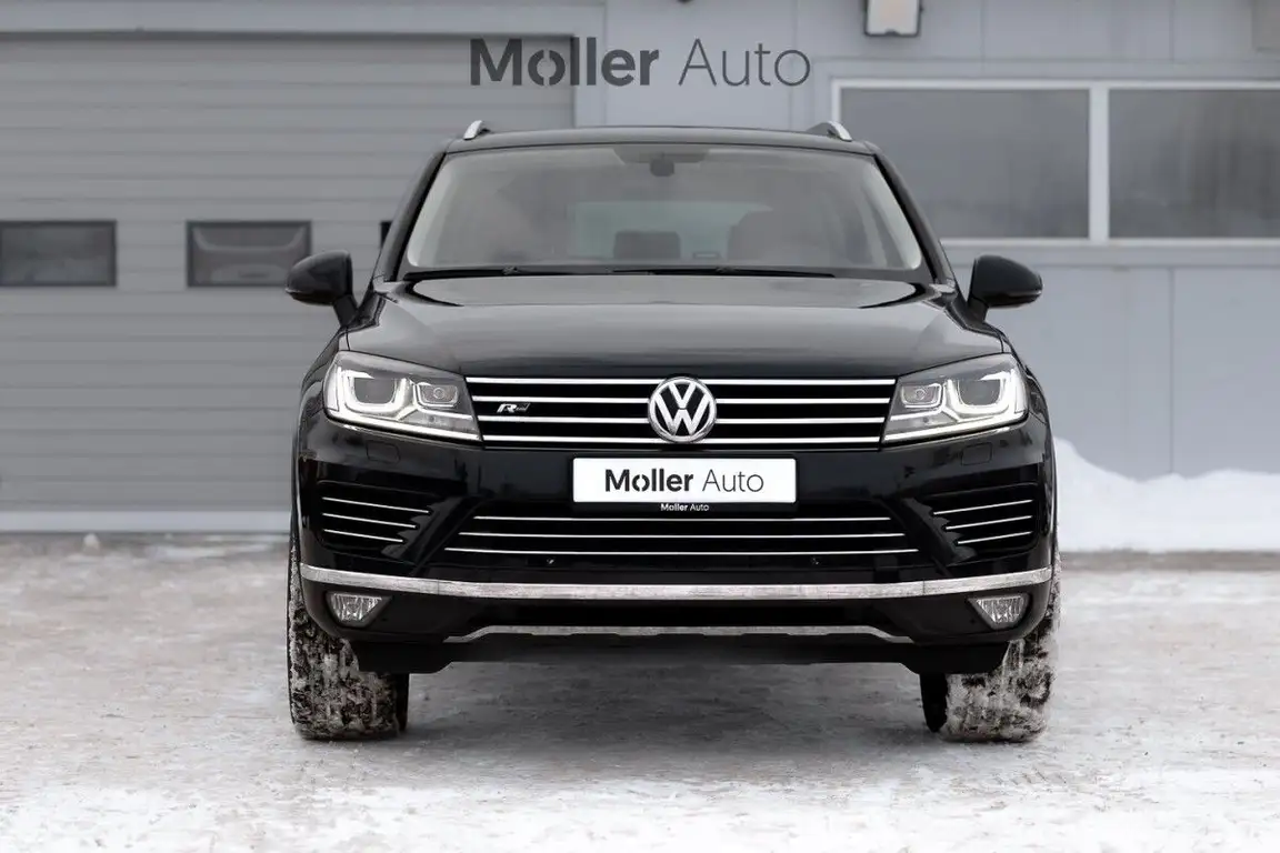VOLKSWAGEN TOUAREG
