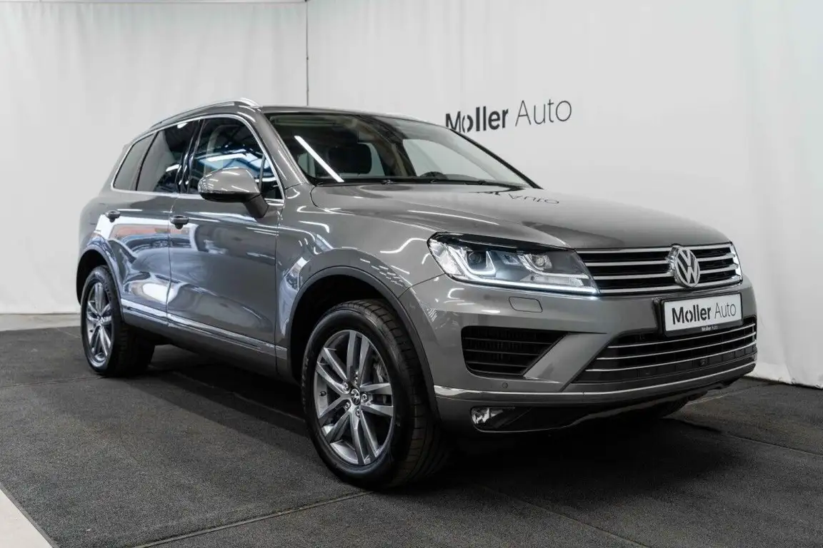 VOLKSWAGEN TOUAREG
