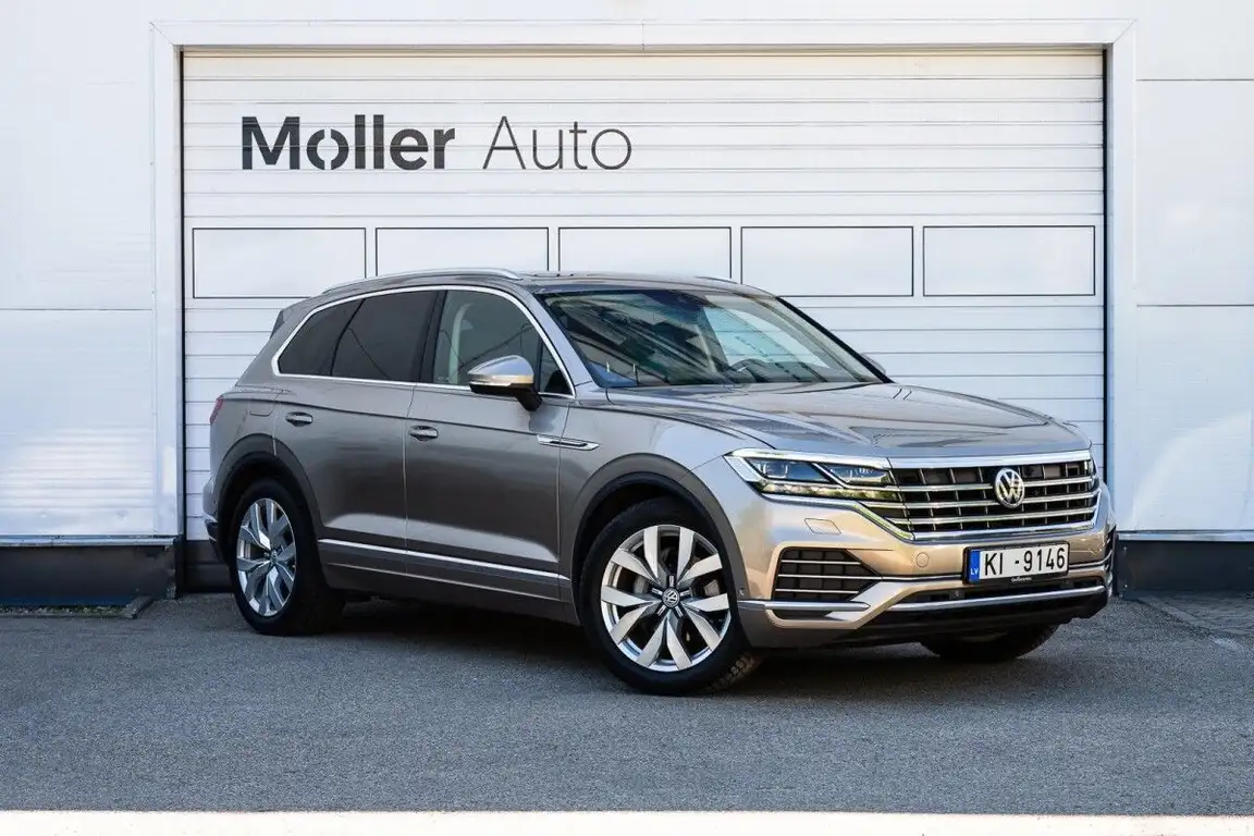 VOLKSWAGEN TOUAREG