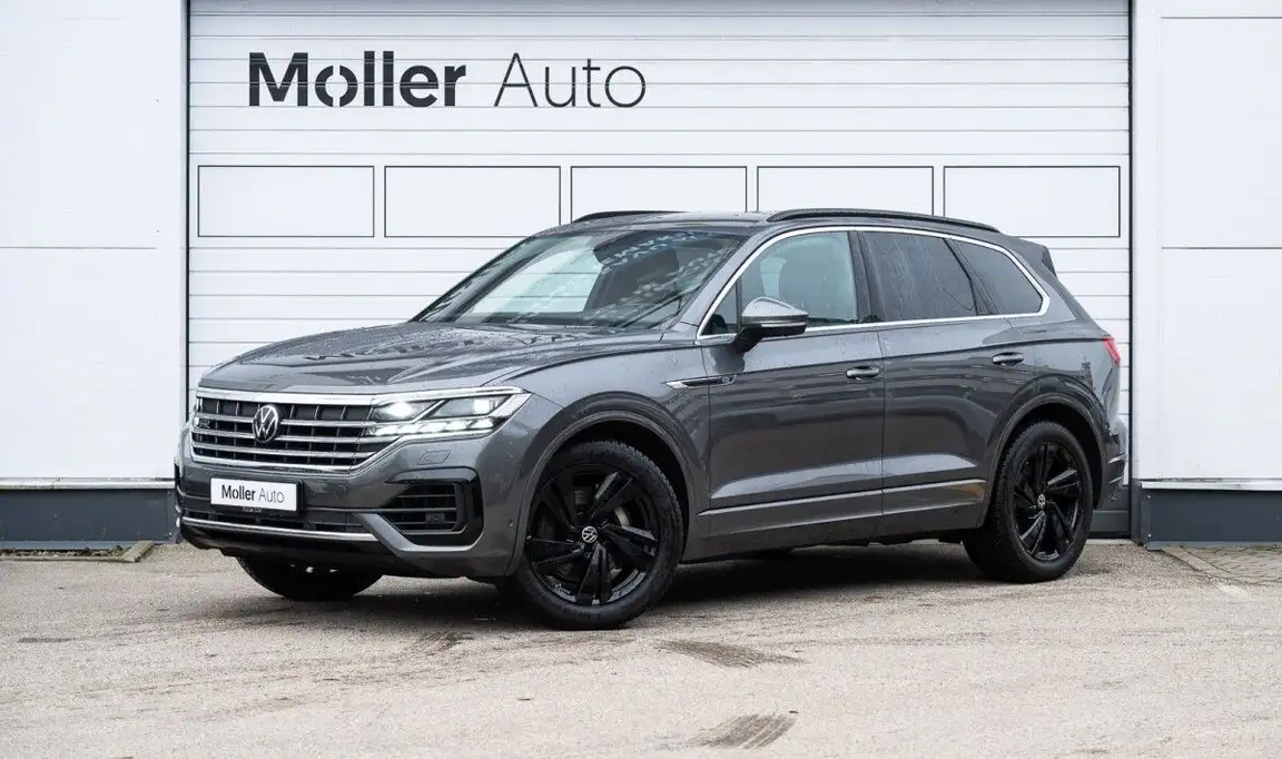 VOLKSWAGEN TOUAREG