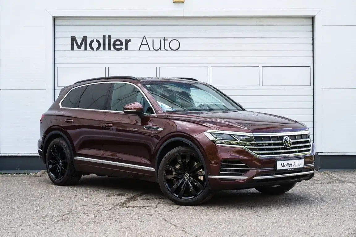 VOLKSWAGEN TOUAREG