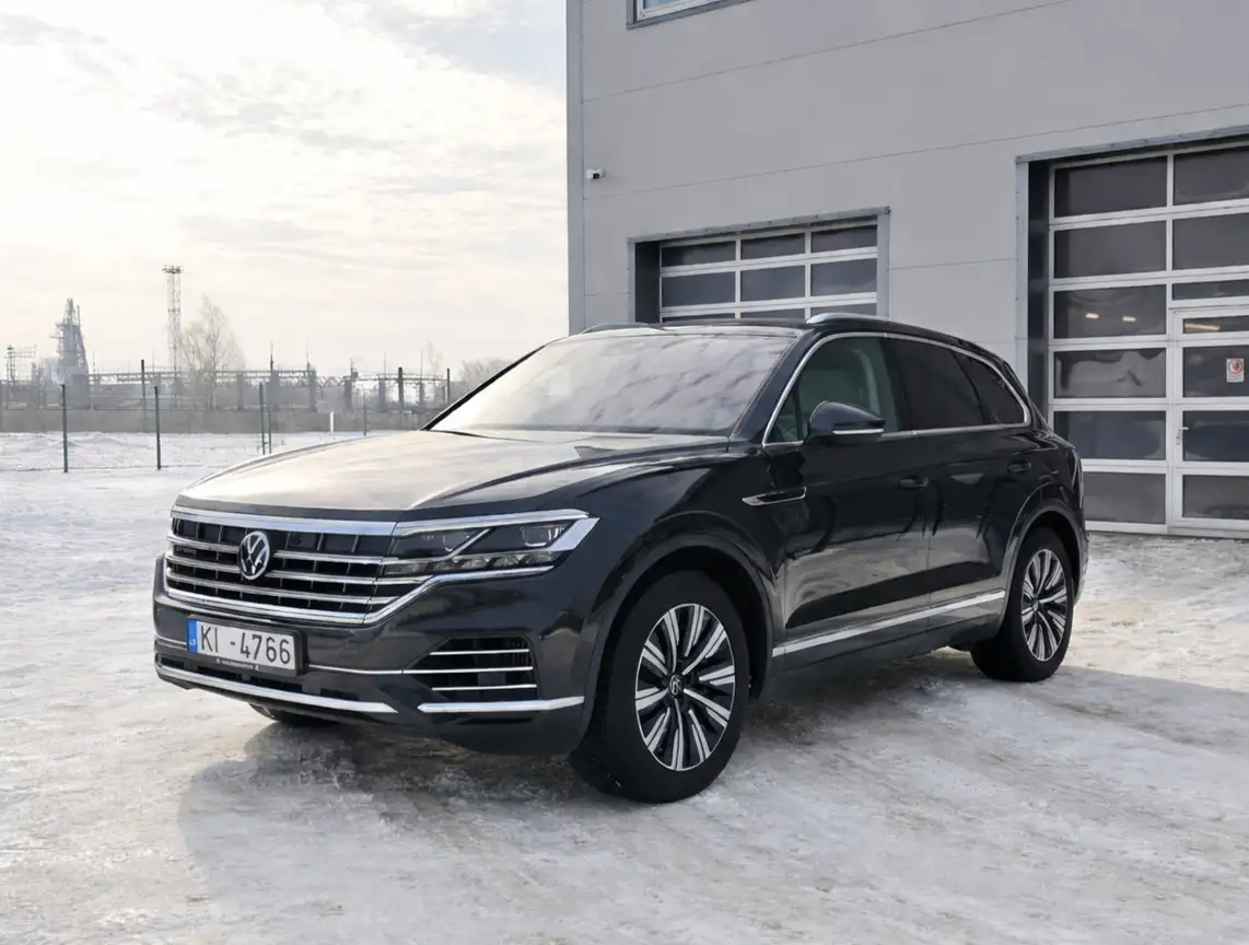 VOLKSWAGEN TOUAREG