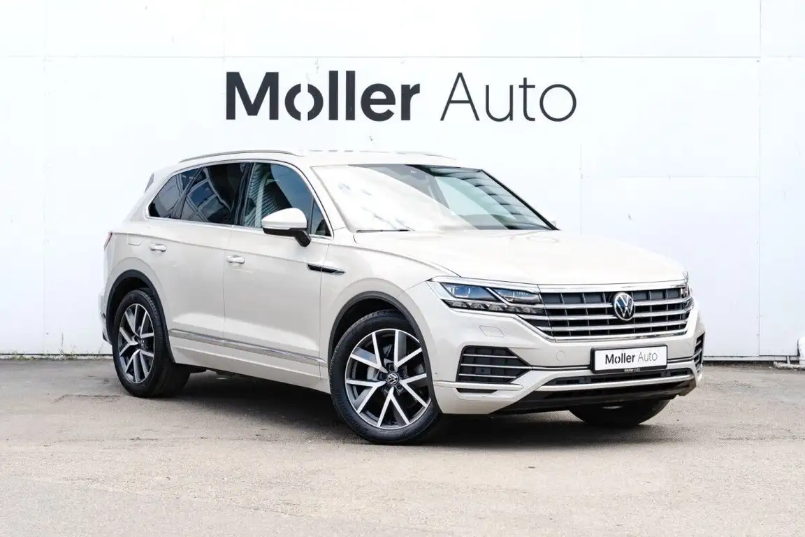 VOLKSWAGEN TOUAREG