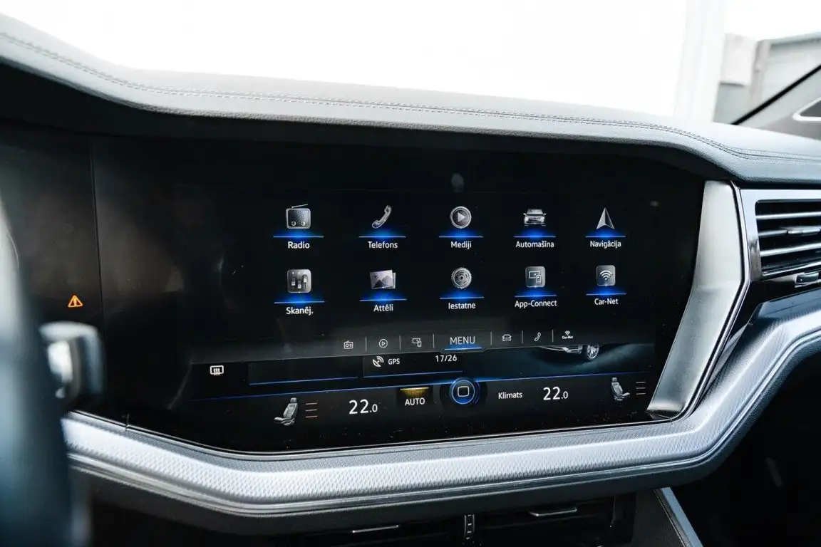 VOLKSWAGEN TOUAREG
