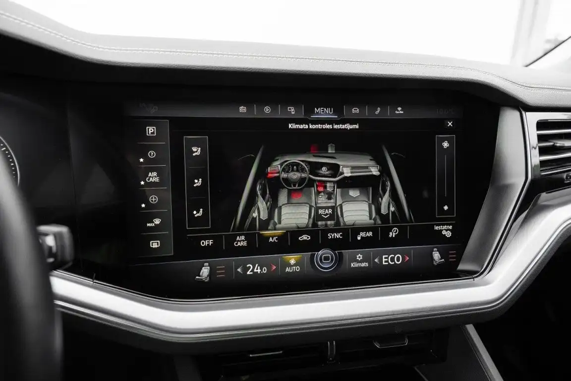 VOLKSWAGEN TOUAREG