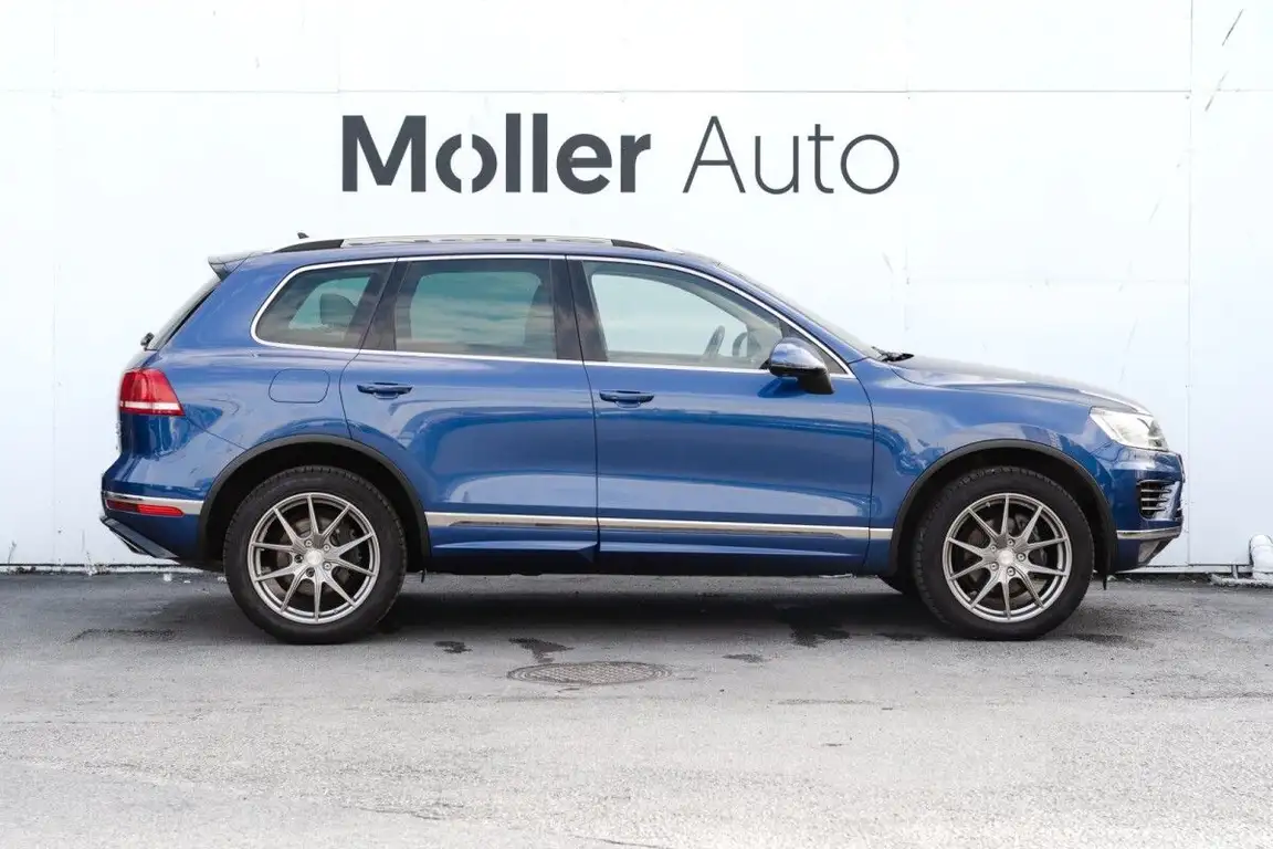 VOLKSWAGEN TOUAREG