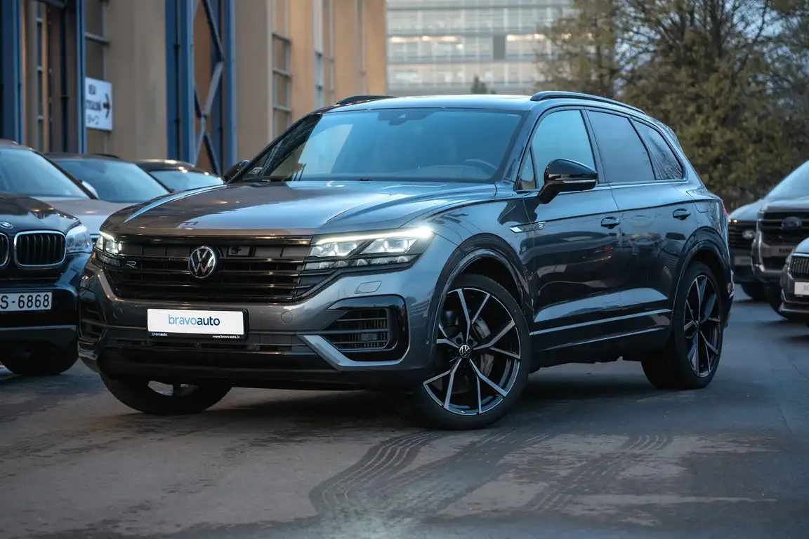 VOLKSWAGEN TOUAREG