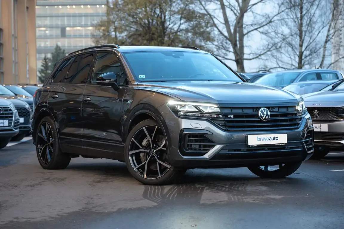 VOLKSWAGEN TOUAREG