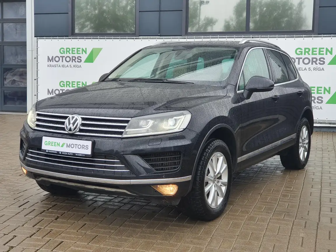 VOLKSWAGEN TOUAREG