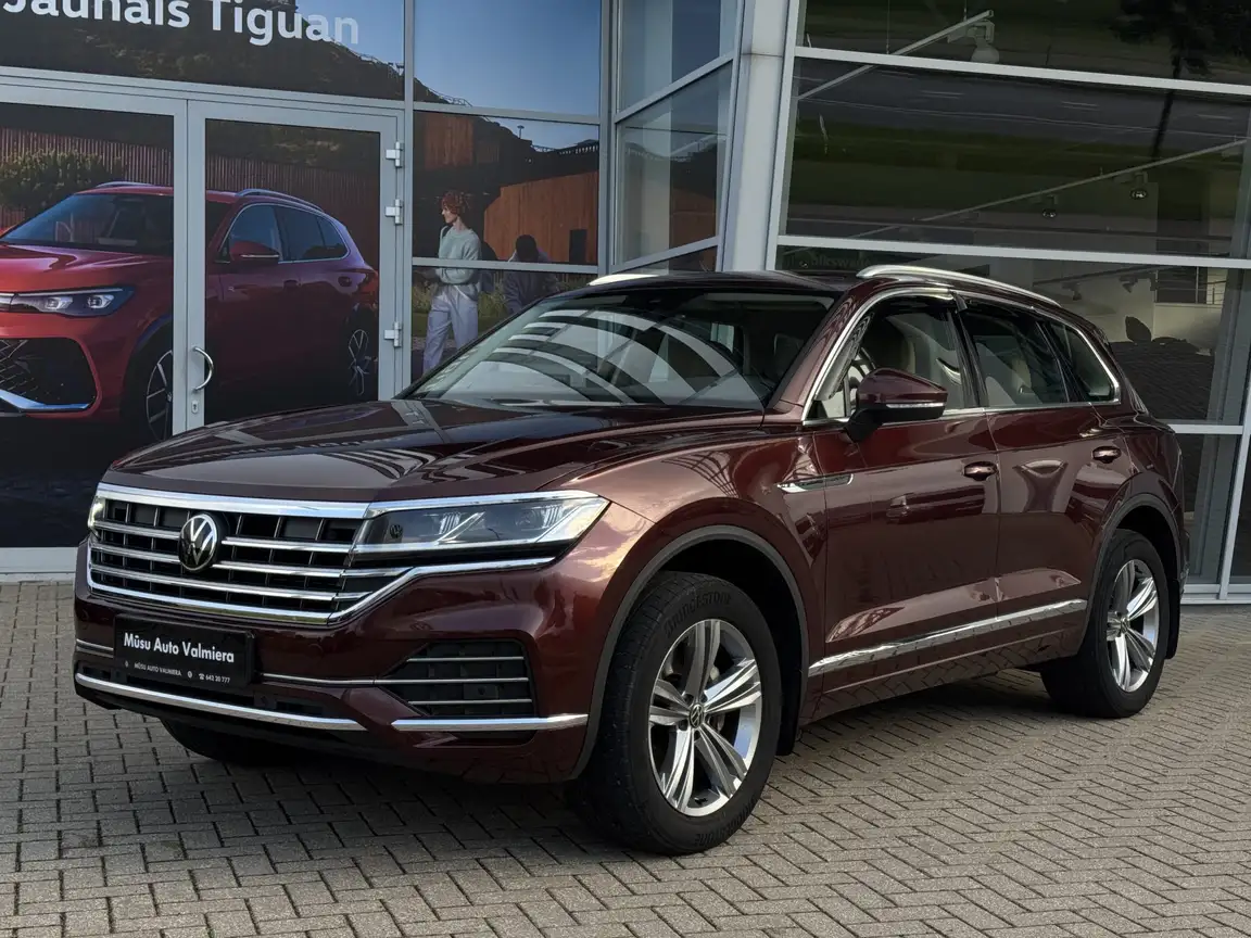 VOLKSWAGEN TOUAREG