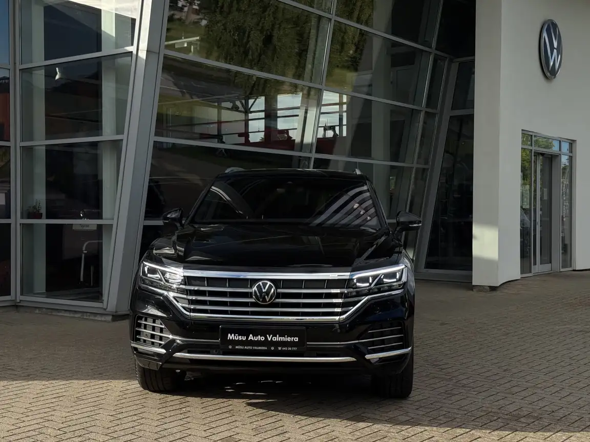 VOLKSWAGEN TOUAREG