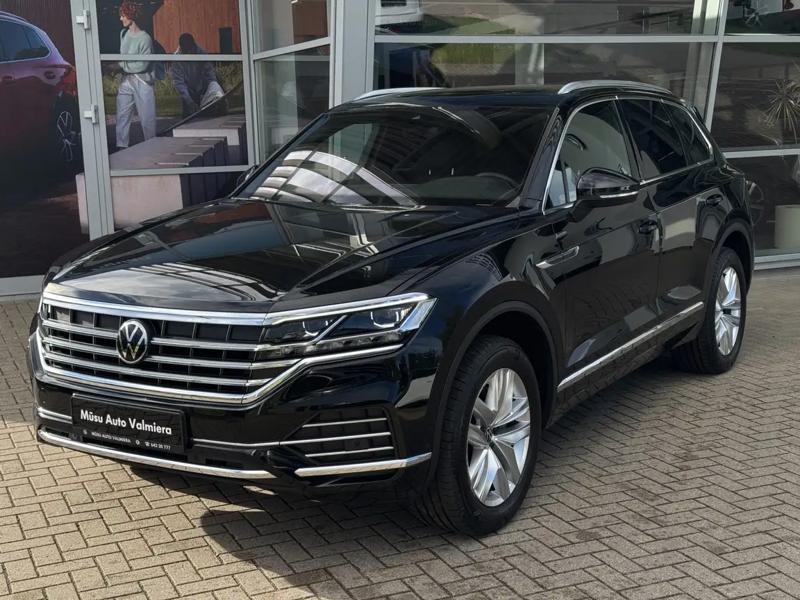 VOLKSWAGEN TOUAREG