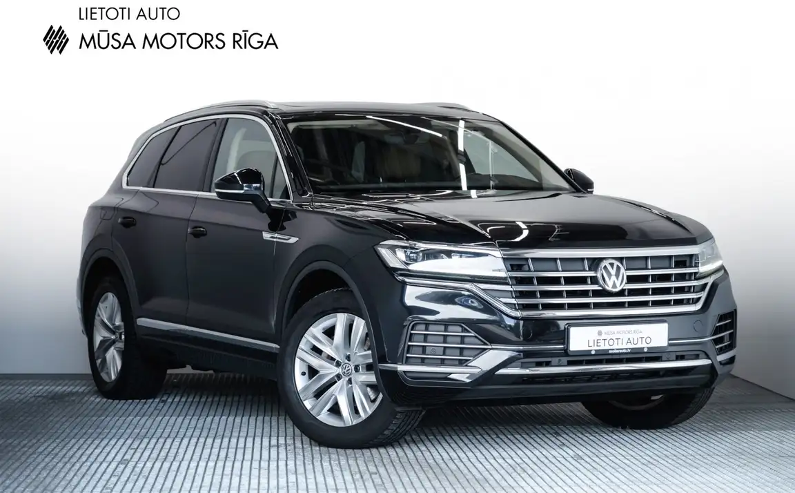 VOLKSWAGEN TOUAREG