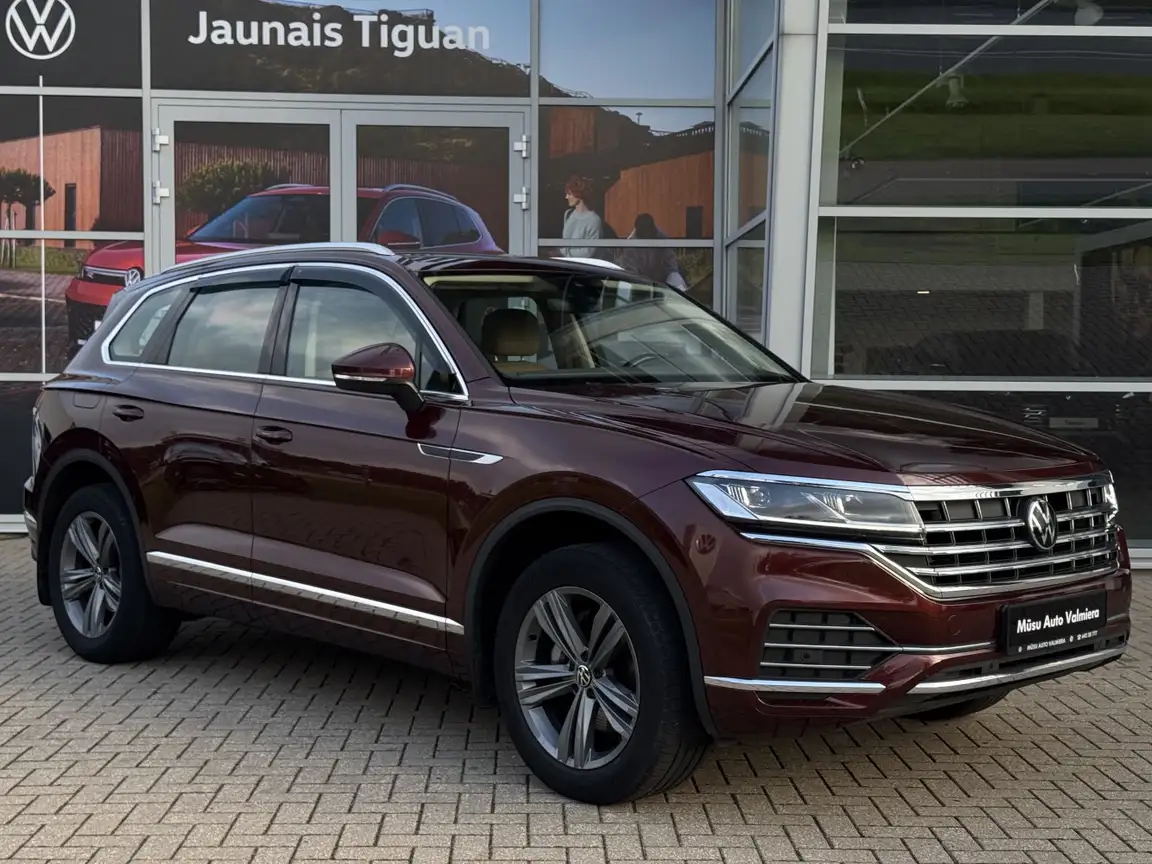 VOLKSWAGEN TOUAREG
