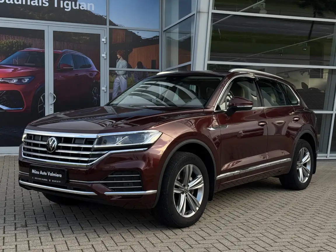 VOLKSWAGEN TOUAREG