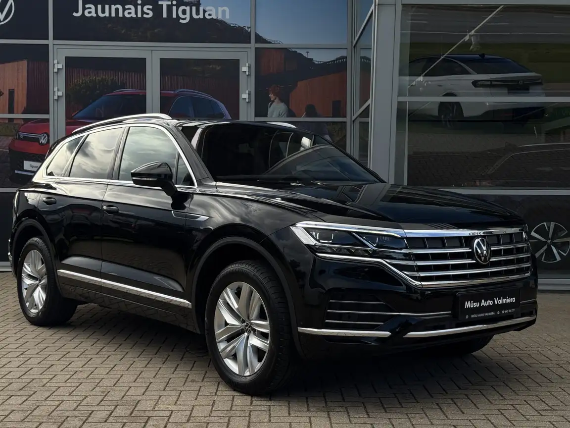 VOLKSWAGEN TOUAREG