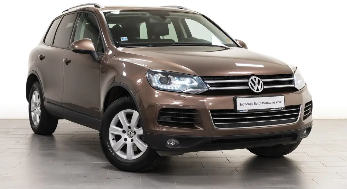 VOLKSWAGEN TOUAREG