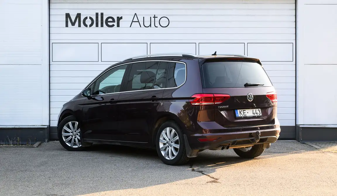 VOLKSWAGEN TOURAN