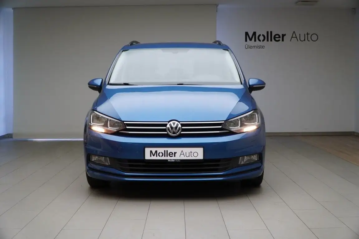 VOLKSWAGEN TOURAN