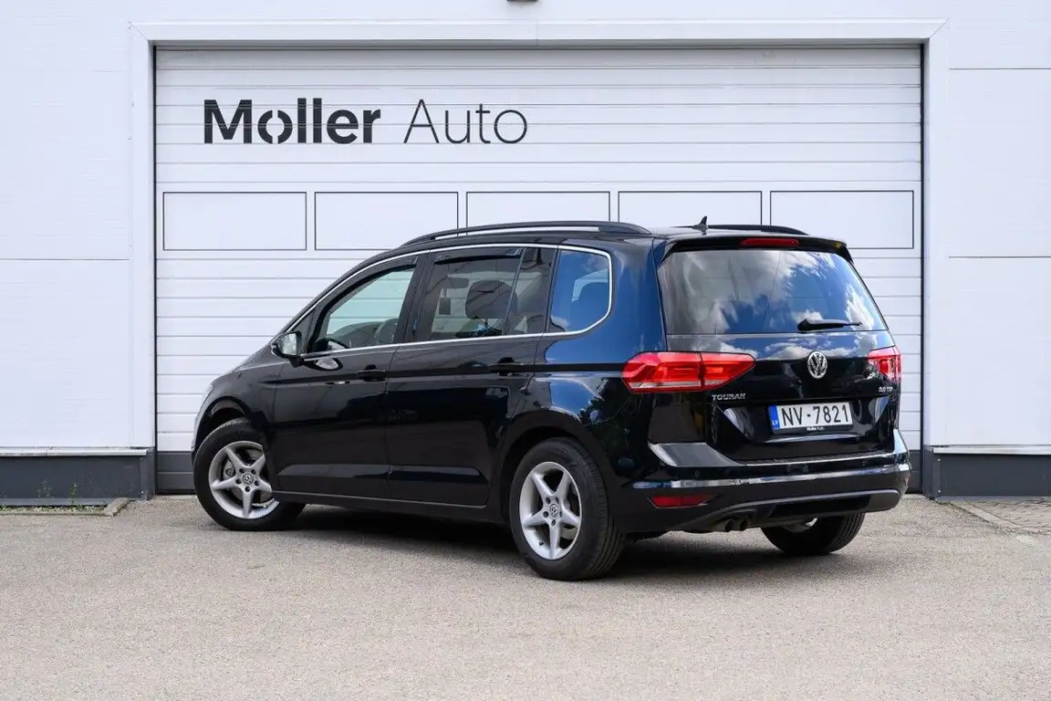 VOLKSWAGEN TOURAN