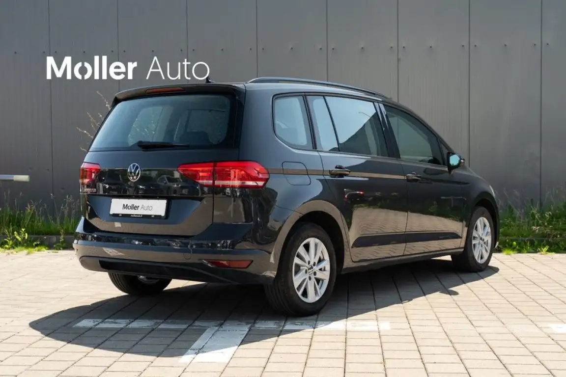 VOLKSWAGEN TOURAN