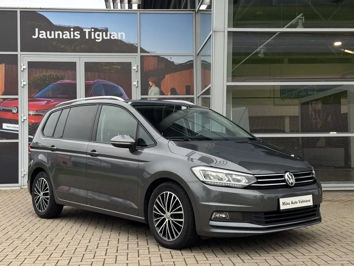 VOLKSWAGEN TOURAN