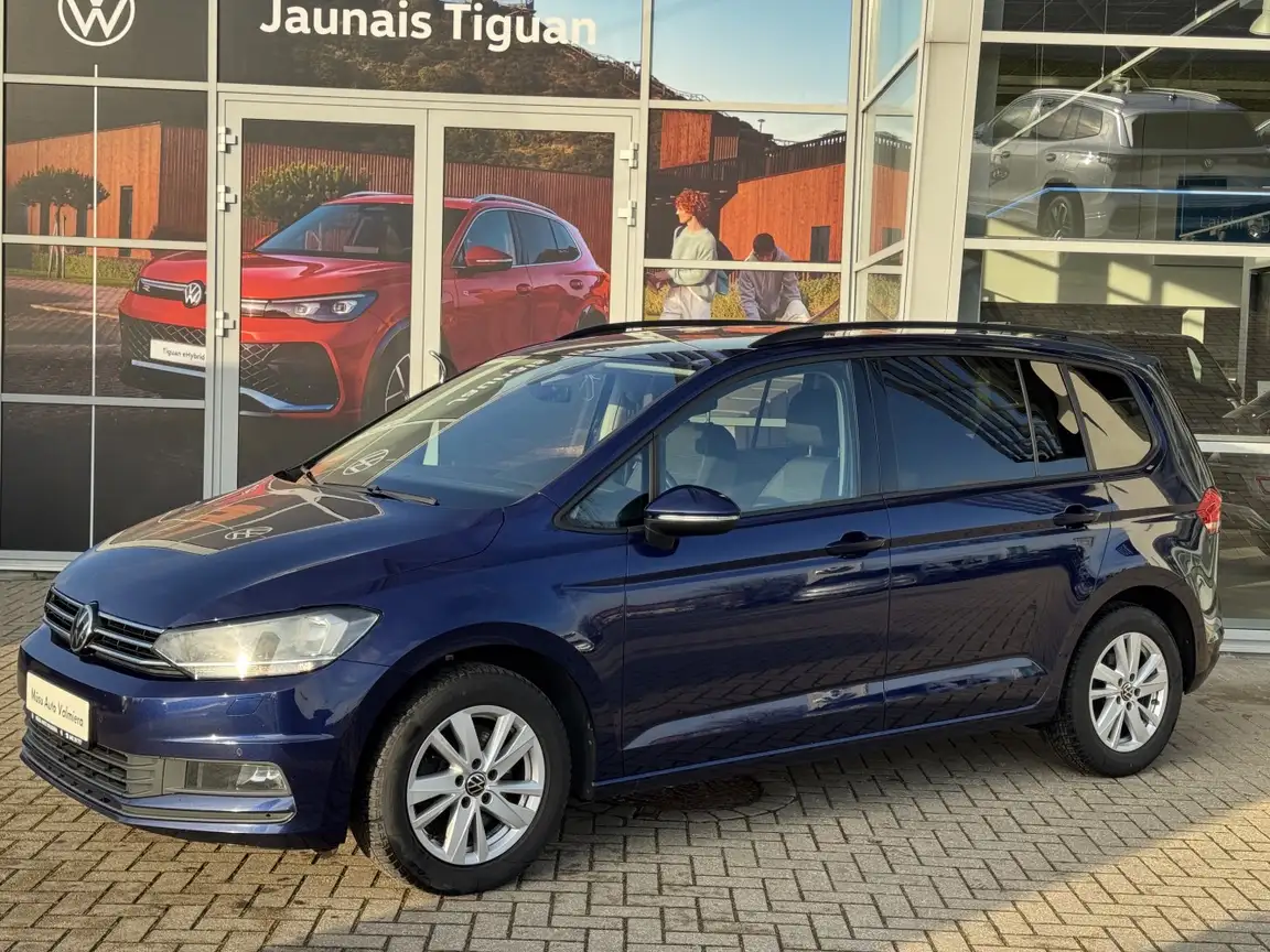 VOLKSWAGEN TOURAN