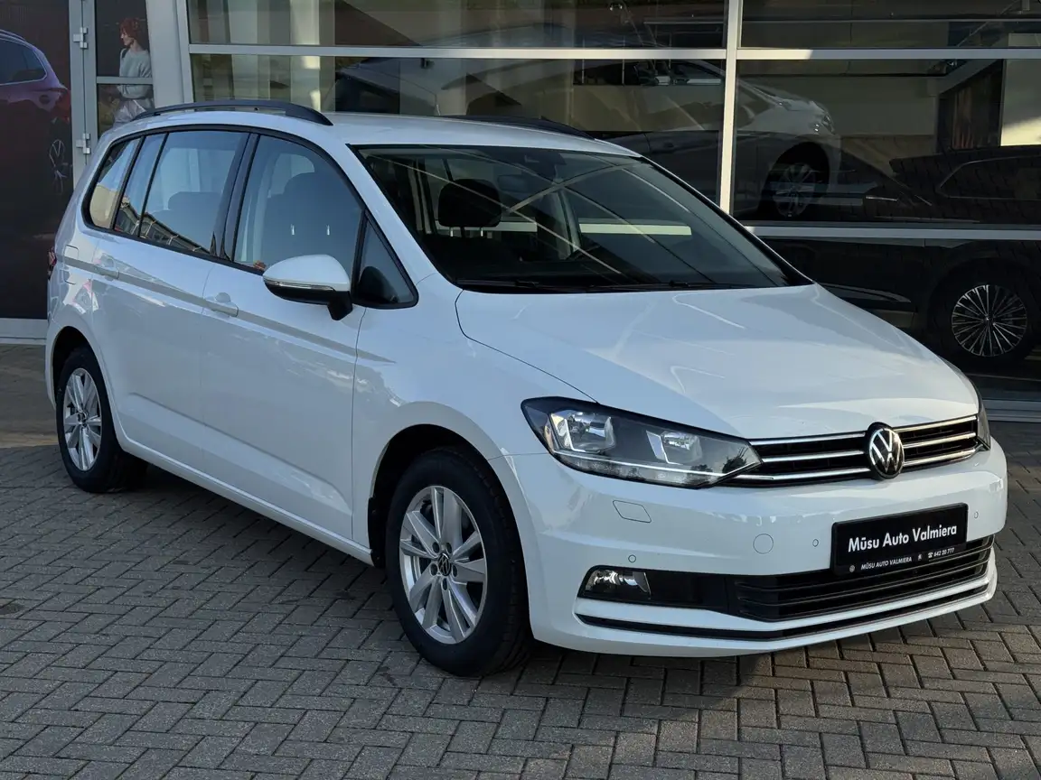 VOLKSWAGEN TOURAN