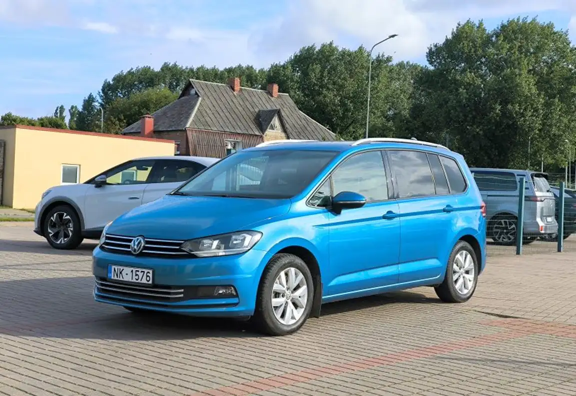 VOLKSWAGEN TOURAN