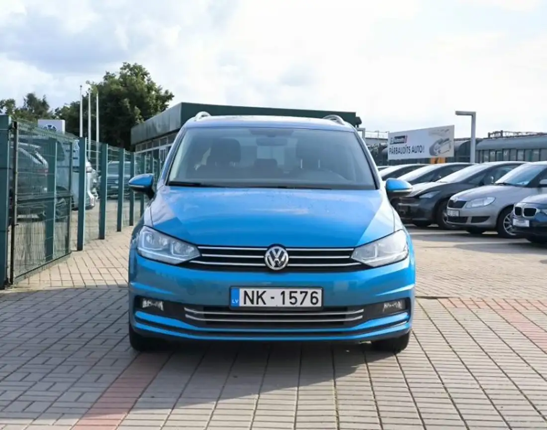 VOLKSWAGEN TOURAN