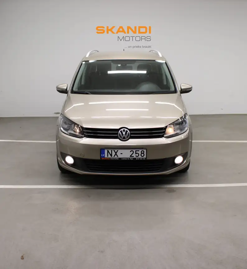 VOLKSWAGEN TOURAN