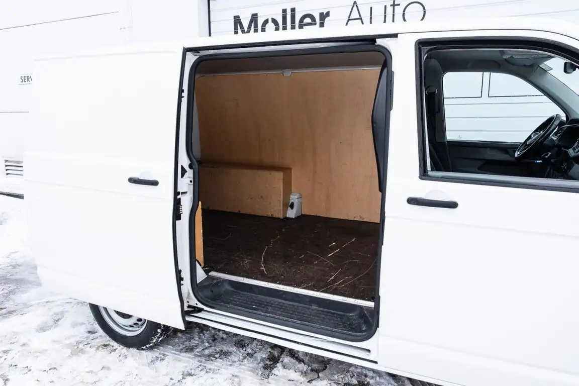 VOLKSWAGEN TRANSPORTER