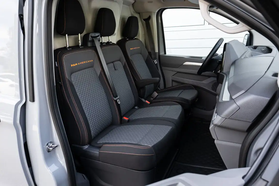 VOLKSWAGEN TRANSPORTER