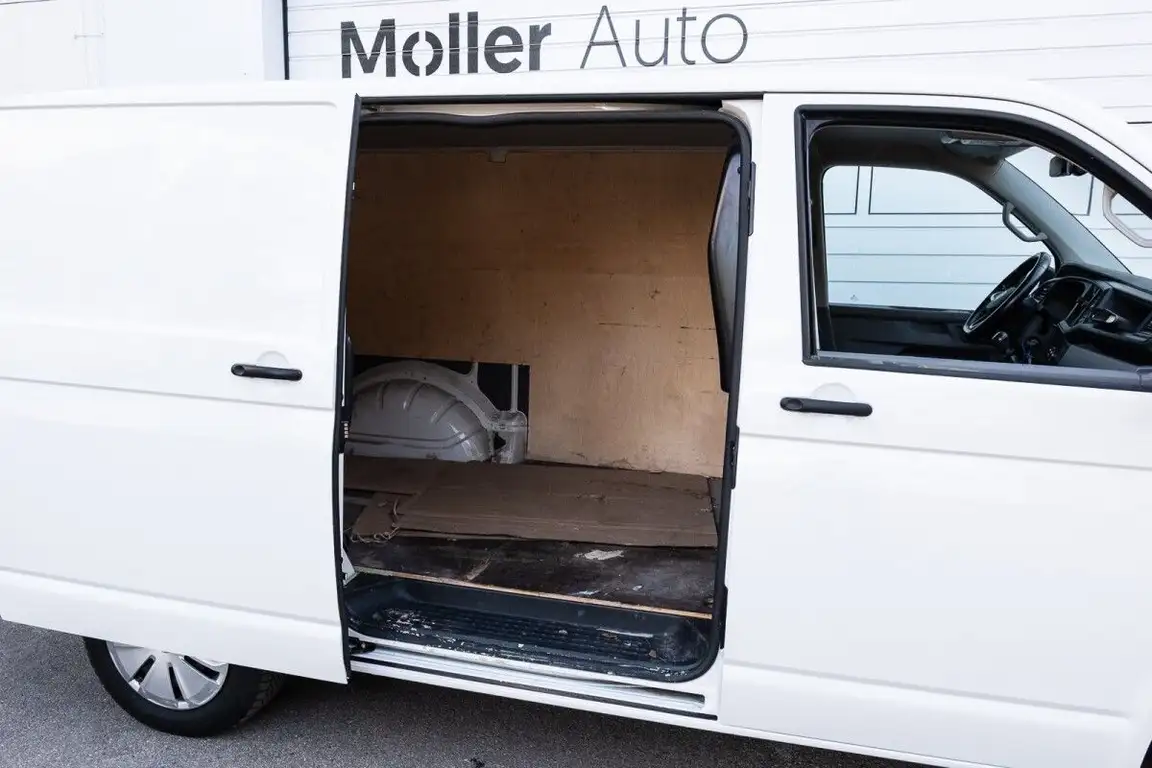 VOLKSWAGEN TRANSPORTER