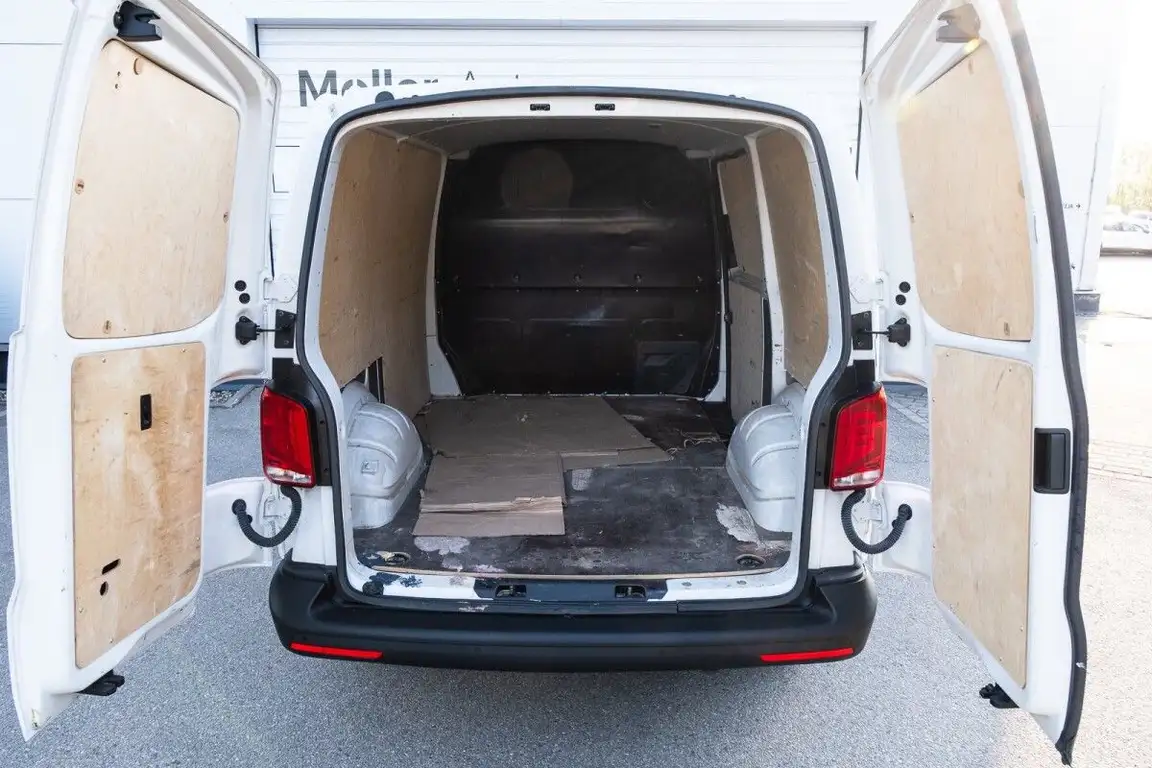 VOLKSWAGEN TRANSPORTER