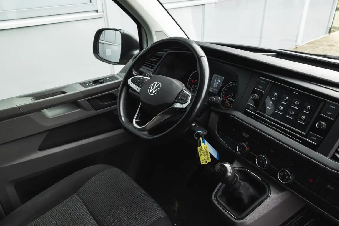 VOLKSWAGEN TRANSPORTER