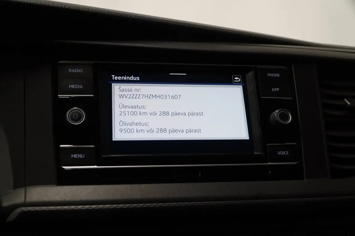 VOLKSWAGEN TRANSPORTER