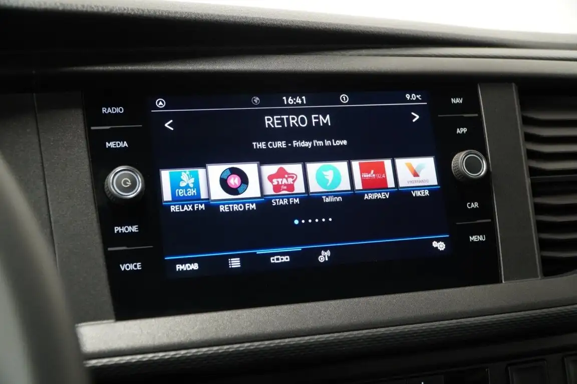 VOLKSWAGEN TRANSPORTER