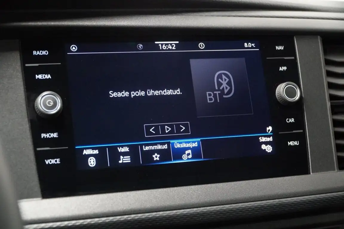 VOLKSWAGEN TRANSPORTER