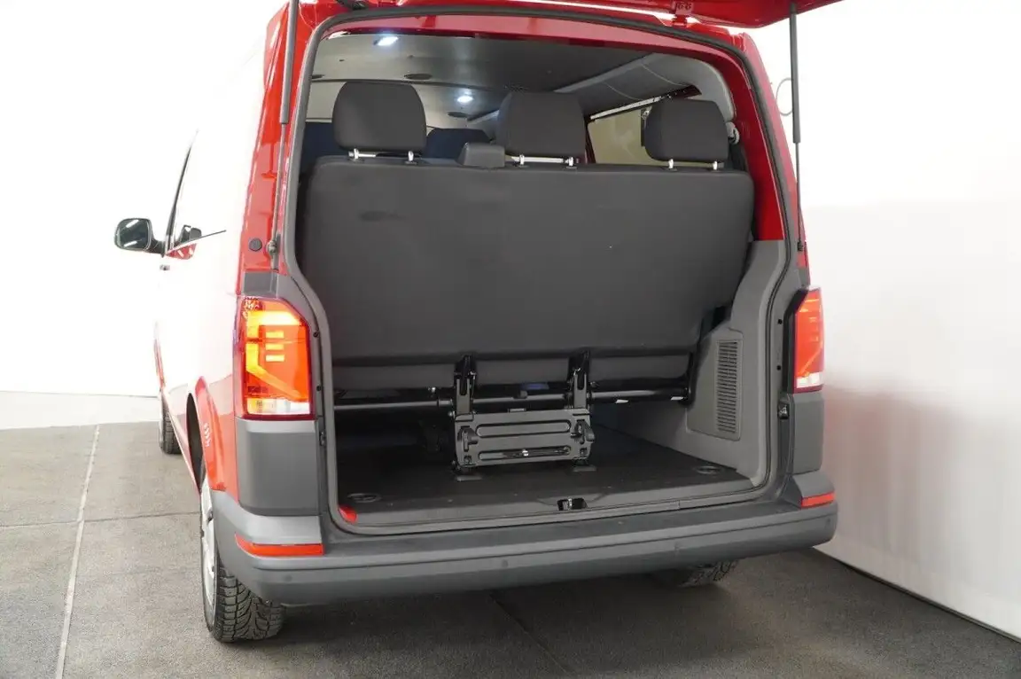 VOLKSWAGEN TRANSPORTER