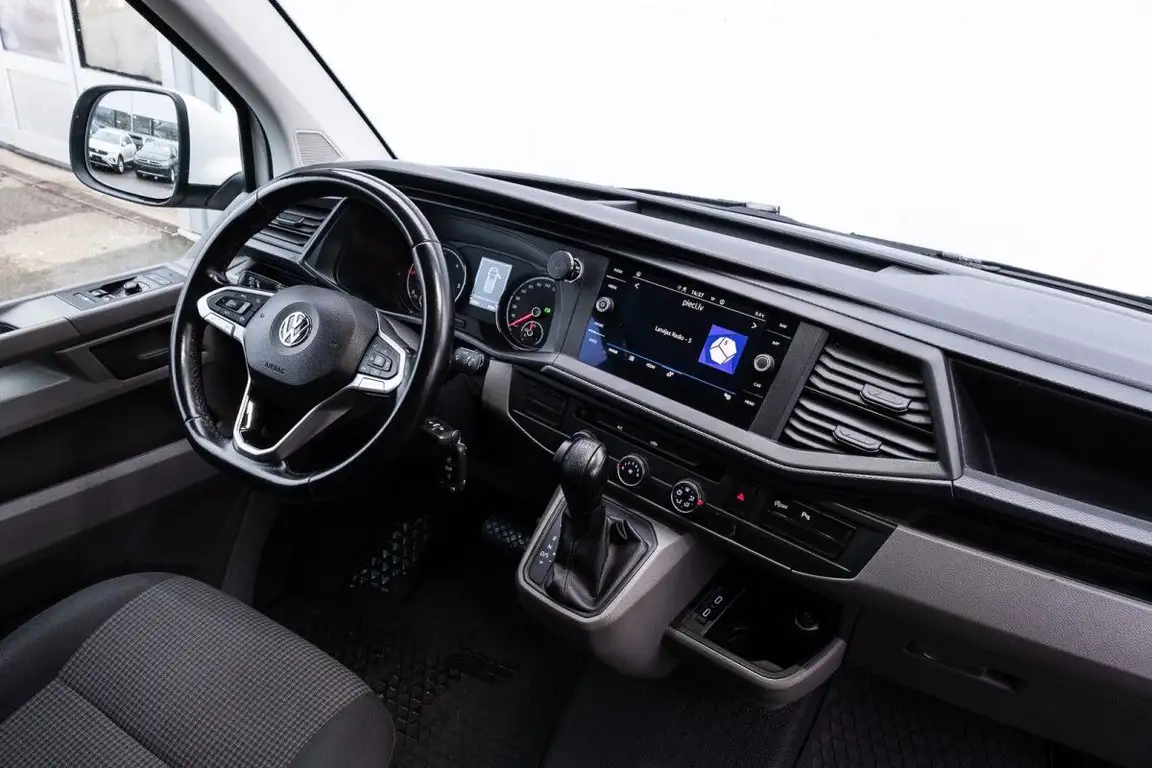 VOLKSWAGEN TRANSPORTER