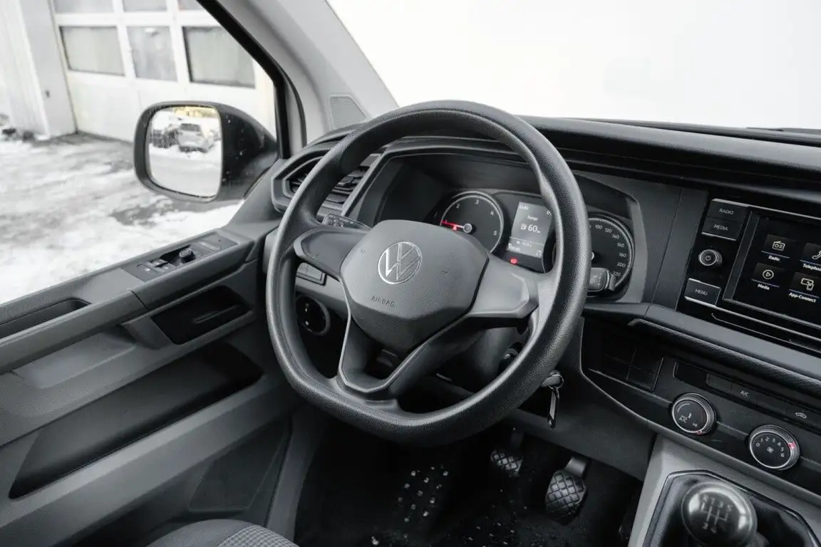 VOLKSWAGEN TRANSPORTER