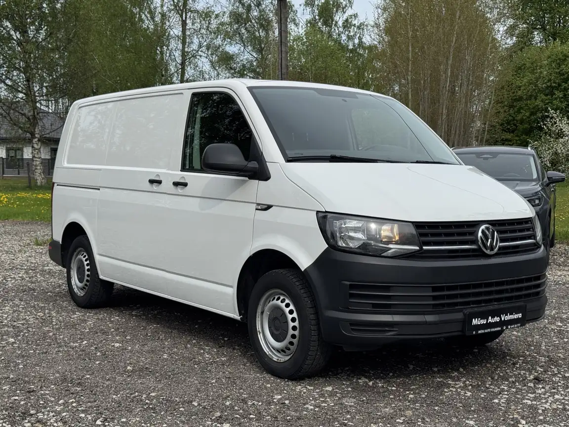 VOLKSWAGEN TRANSPORTER