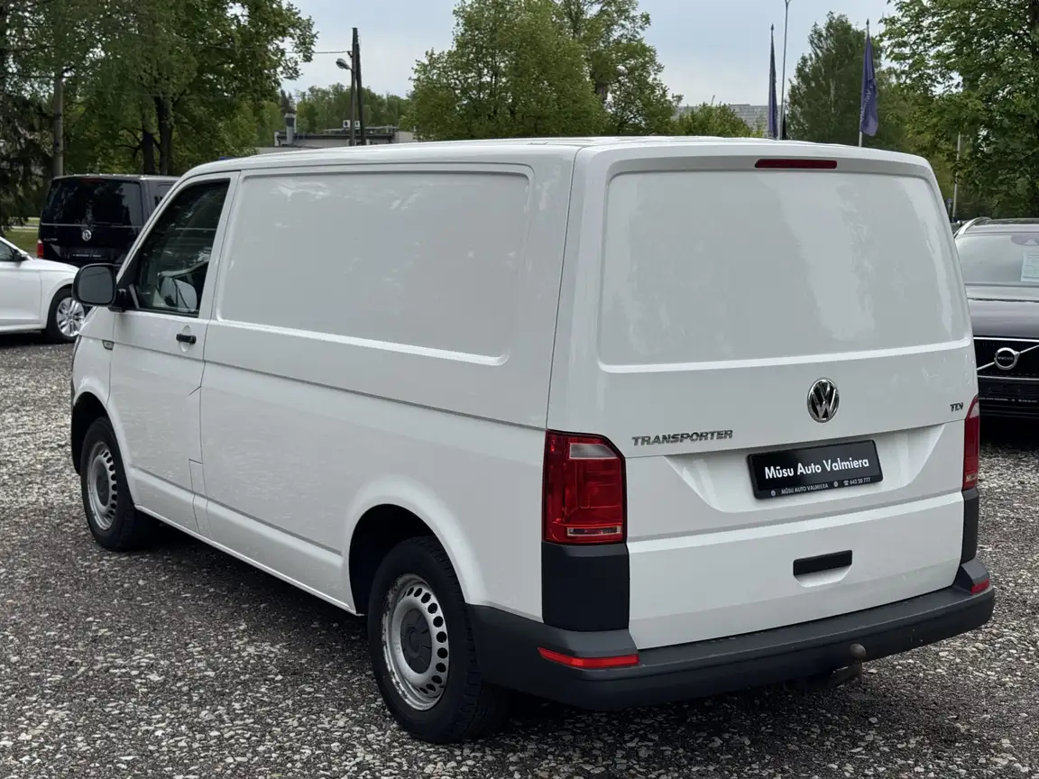 VOLKSWAGEN TRANSPORTER