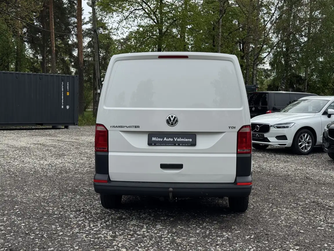 VOLKSWAGEN TRANSPORTER