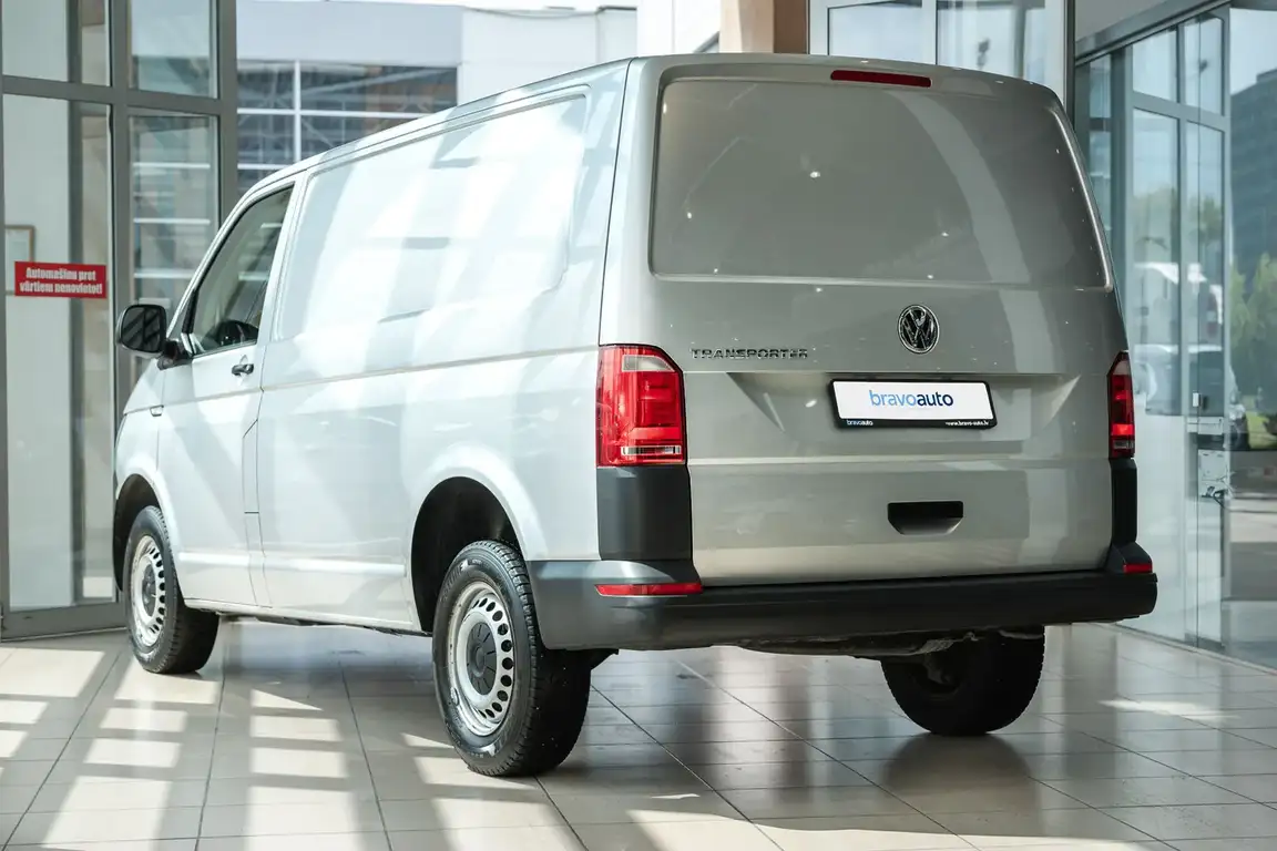 VOLKSWAGEN TRANSPORTER