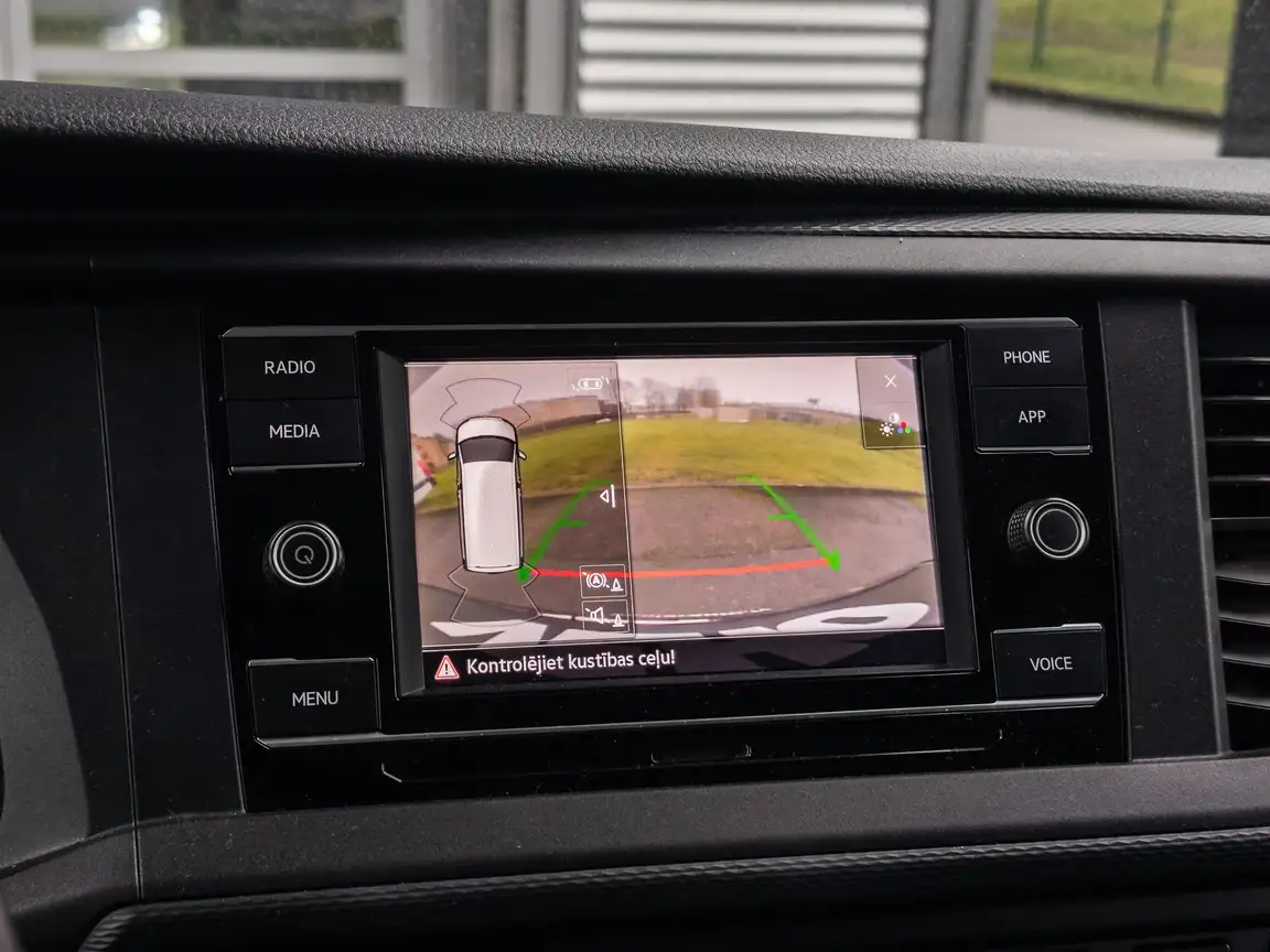 VOLKSWAGEN TRANSPORTER